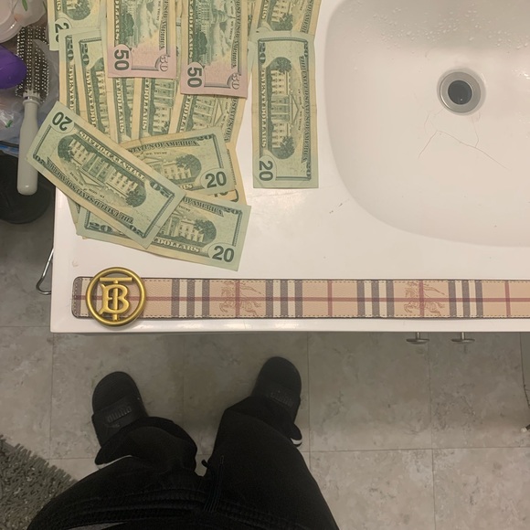 Burberry Belt - Picture 7 of 12